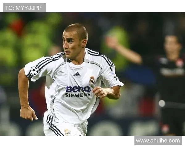 世界足坛1号球星是谁 引领潮流的足球巨星背后故事揭秘